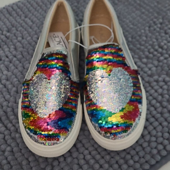 Flash - Picture 2 of 4